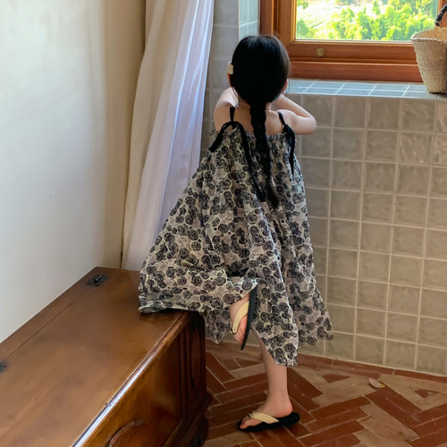 Children's Skirt 2024 Summer Girls Korean Style Strap Beach Skirt Children's Retro Halter Flower Long Skirt Vacation Skirt
