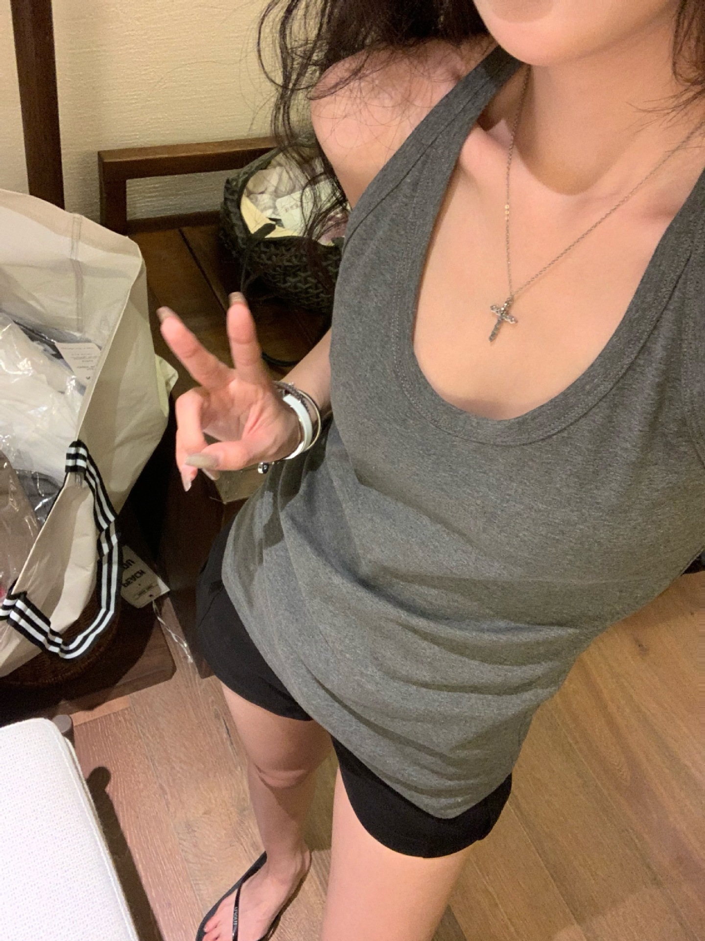 아메리칸 핫걸 U 넥 홀터넥 조끼 여성 2025 여름 새로운 느슨한 슬리밍 섹시한 백리스 민소매 탑 트렌디