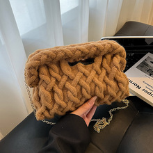 ����С��ë��ᘿ�����Ů2025�ﶬ���¿�朗lб�����������ڽ��