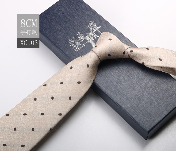 ネクタイの男性は韓国版のイギリスのレトロな茶色の縞の8cmの手で欧米風の学生の出勤職業の服を打ちます。