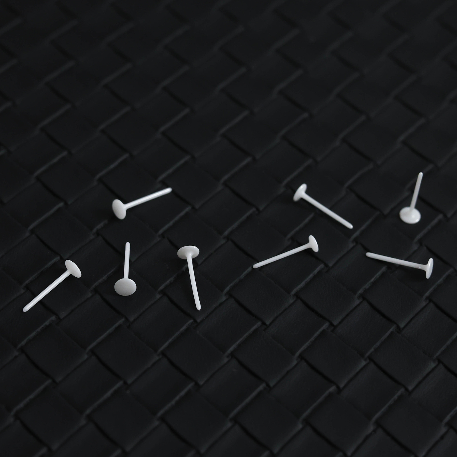 Bio-Ceramic Needle Flat-Head Earrings DIY Handmade Earring Accessories Non-Allergenic Ear Piercing Ceramic Ear Needles Wholesale