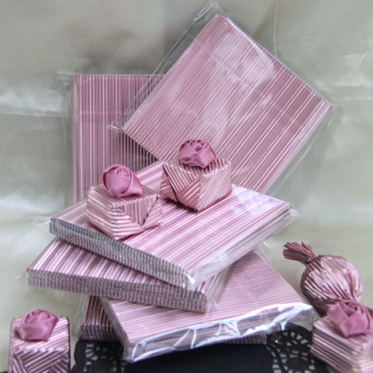 100 штук розовая гофрированная Оловянная фольга шоколадная алюминиевая фольга чай Туо упаковка Оловянная фольга с тиснением цветная Оловянная фольга 10x10