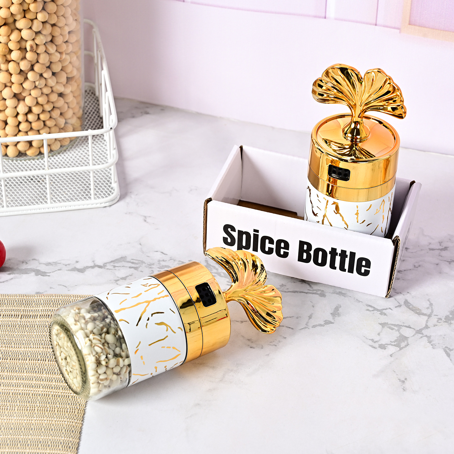 Amazon nuevo hogar cocina a prueba de humedad de vidrio sellado condimento botella cocina sabor sal condimento botella traje