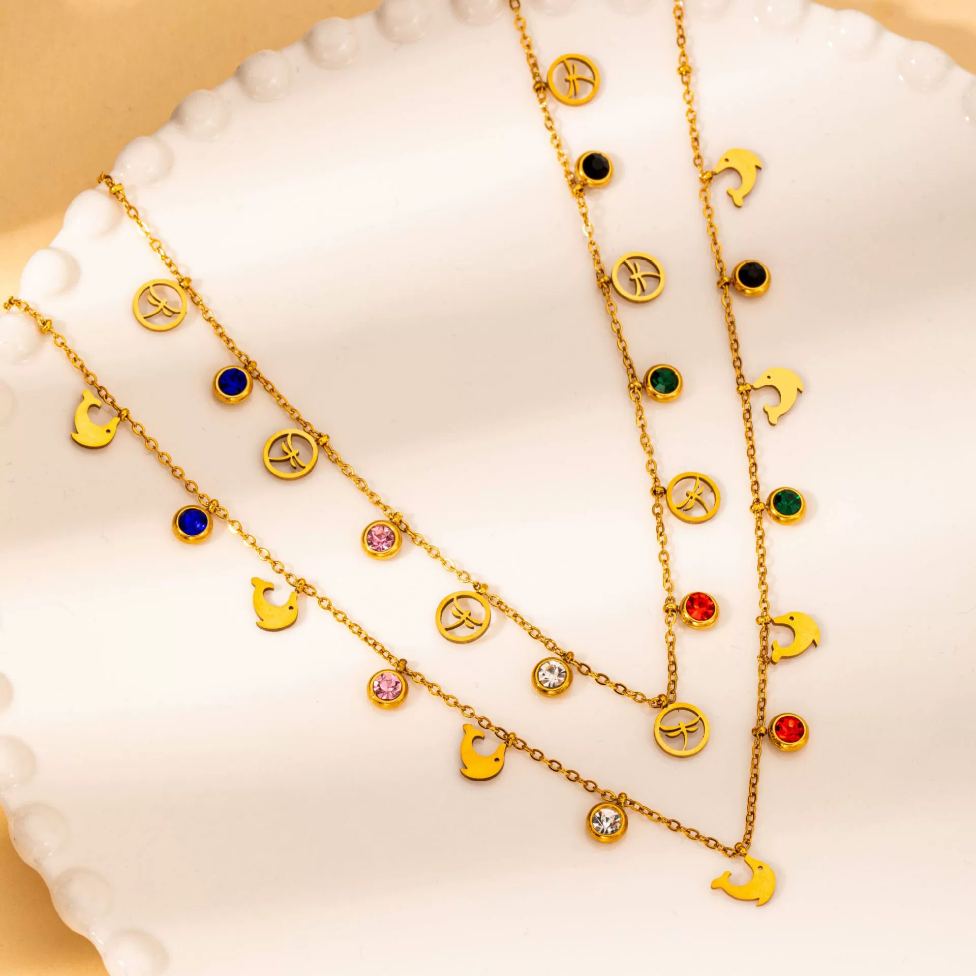 Трансграничный новый нишевый аксессуар женский нержавеющая сталь цветной циркон кулон ожерелье женский высокий смысл позолоченный завод прямых продаж