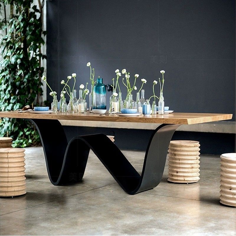 意式黑胡桃木餐桌设计师极简商业异形桌原木实木独腿2米大板长桌