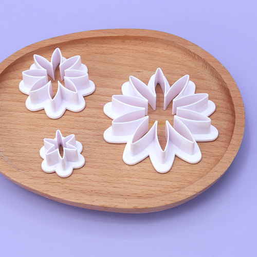 Creative new product fondant cake diy baking equipment baking tool set 3pcs chrysanthemum plastic cookie cutter