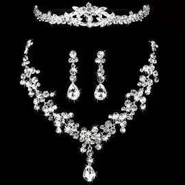 韩式新娘饰品结婚项链配饰婚纱礼服套链新娘饰品三件套装皇冠批发