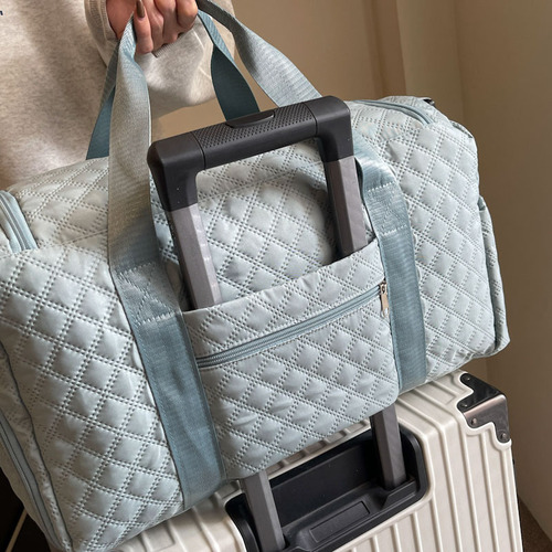 Foldable travel bag with large capacity, unisex sports and fitness bag, short trip business travel luggage organizer, shoulder bag