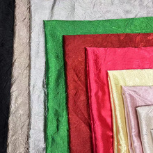 新品3D立体压花肌理布料外套服饰饰品面料复合压皱起泡面料