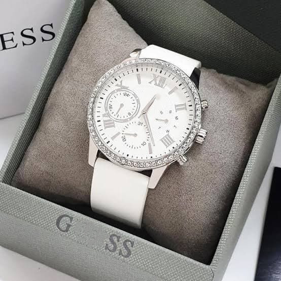 Guess Qadın Kvars Saatı, Su Keçirməyən, W1135L7 Modeli