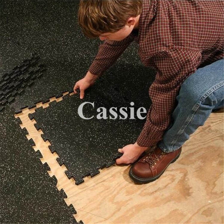 C健身房彩点撒花拼接健身房地垫地胶，重力区橡胶地板