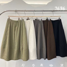 we2025秋季新款女下装半身裙日系宽松女裙高腰裙子慵懒风花苞裙