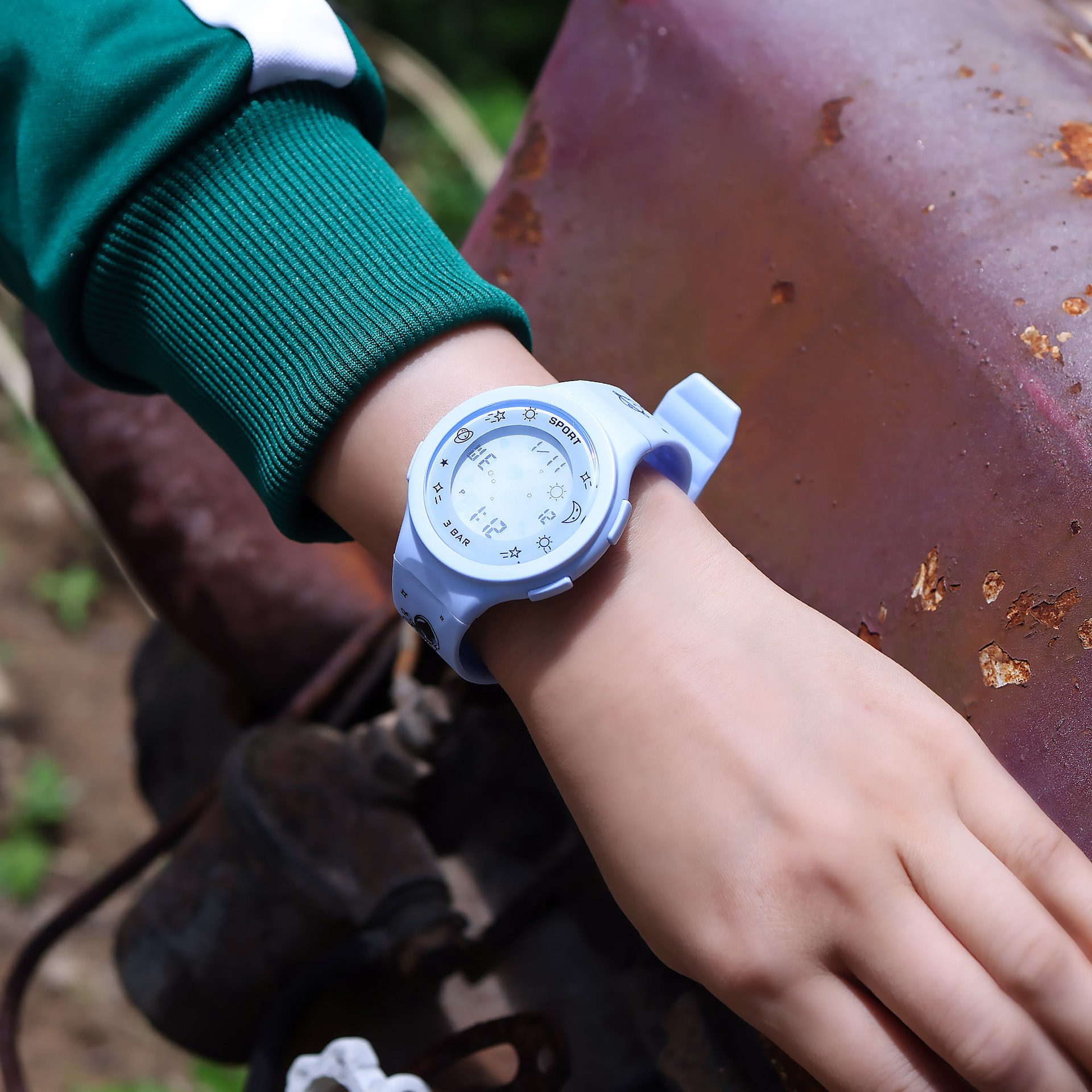 TPU luz fría Spaceman reloj electrónico niños estudiantes de secundaria multifunción luminoso impermeable reloj electrónico reloj