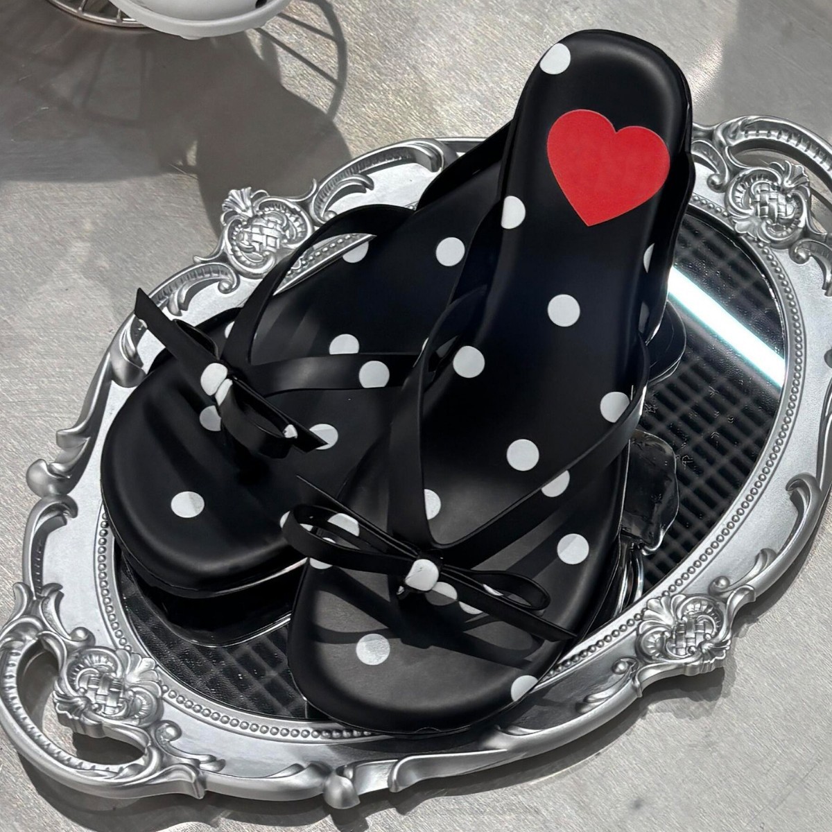 French Style Heart Pattern Polka Dot Bow Toe Post Flip Flops_voghion.com