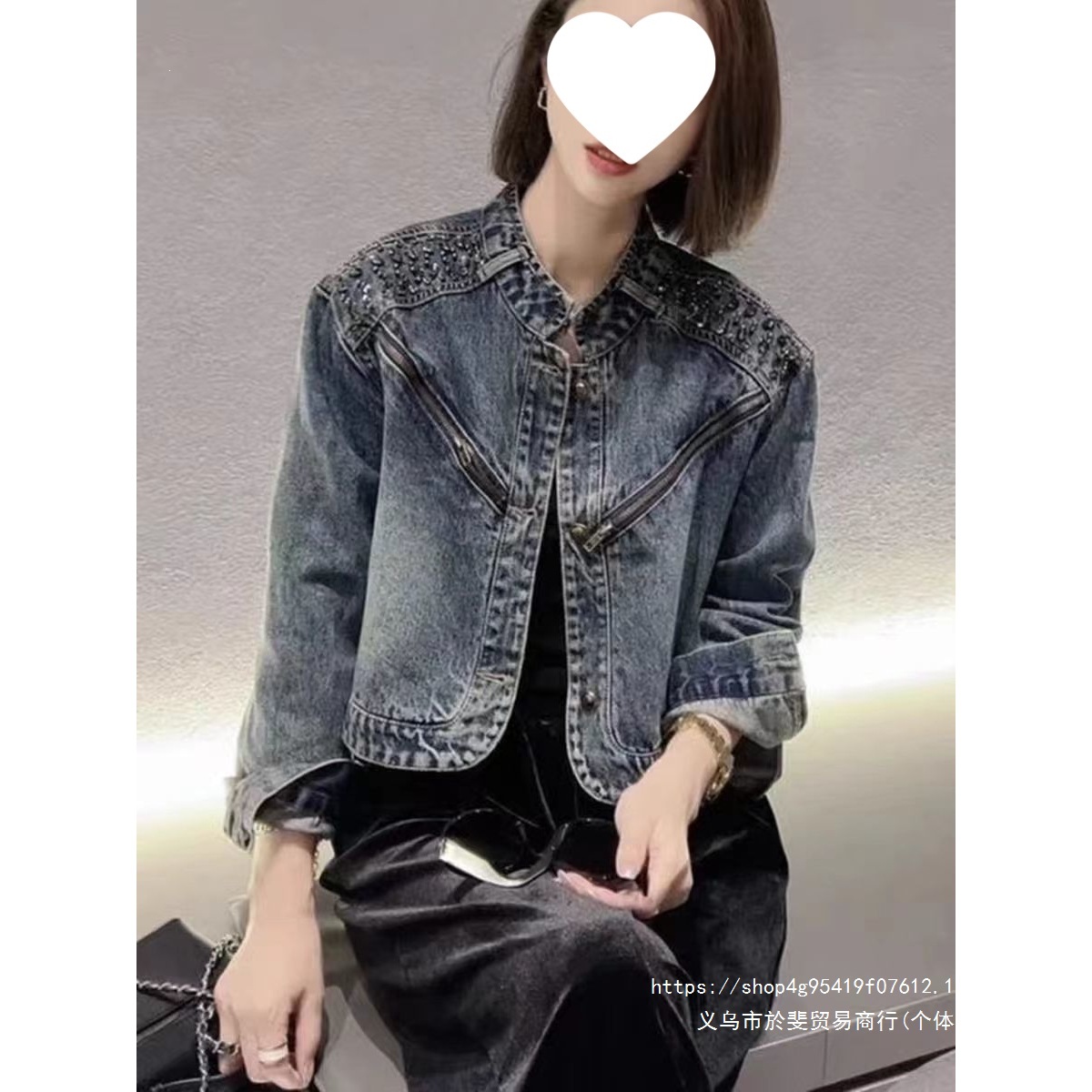 European-style rhinestone-embellished denim short jacket for early autumn, 2026 new style, high-end and unique.