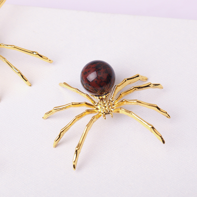 Wholesale Natural Crystal Spider Ornaments Crystal Ball Spider Animal Ornaments Halloween Octagonal Spider Ornaments Wholesale Natural Crystal Spider Ornaments Crystal Ball Spider Animal Ornaments Halloween Octagonal Spider Ornaments