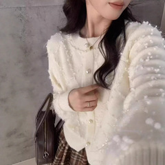 实拍小清新软糯毛衣外套秋冬女穿搭2025新款短款针织开衫上衣