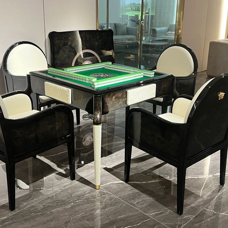 Máquina de mahjong automática para el hogar de lujo ligero, villa de lujo ligero italiano, mesa de comedor de madera maciza, juego de cartas, mesa de mahjong de doble uso