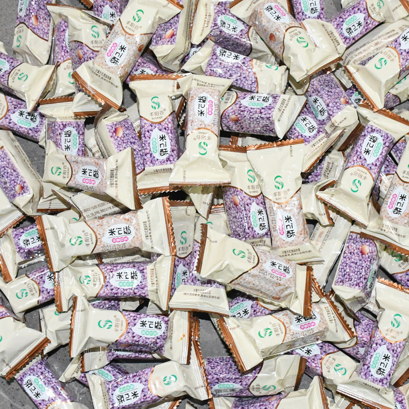 Fengyang Valley 8 pounds bulk rice crisp with black rice and peanut flavor, a popular online snack food for wholesale with one piece per order dispatch