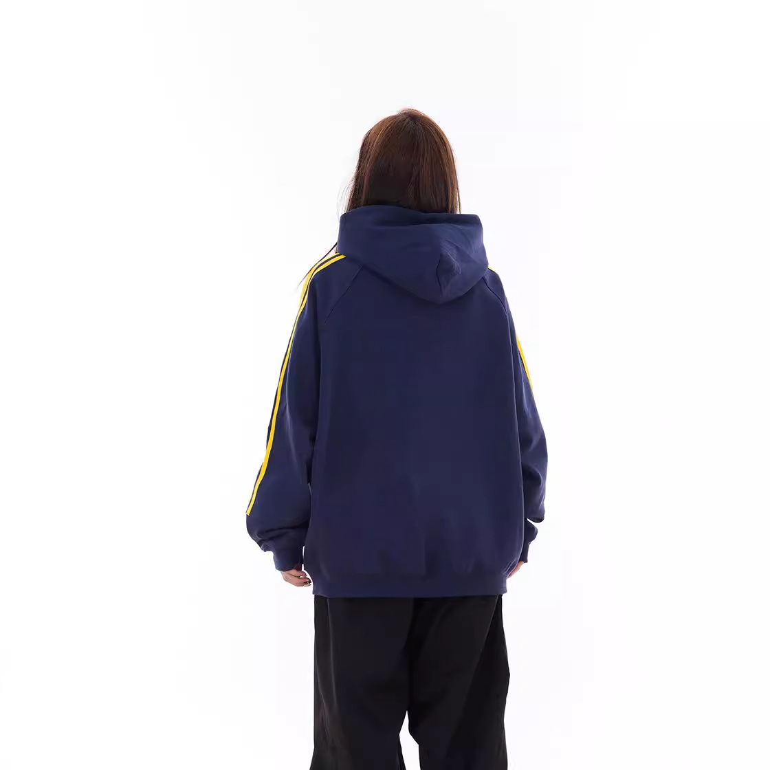 (2개) 미국 레트로 배지 대조 컬러 리본 디자인 후드 스웨트셔츠 남성 및 여성 캐주얼 올매치 후드 탑 인