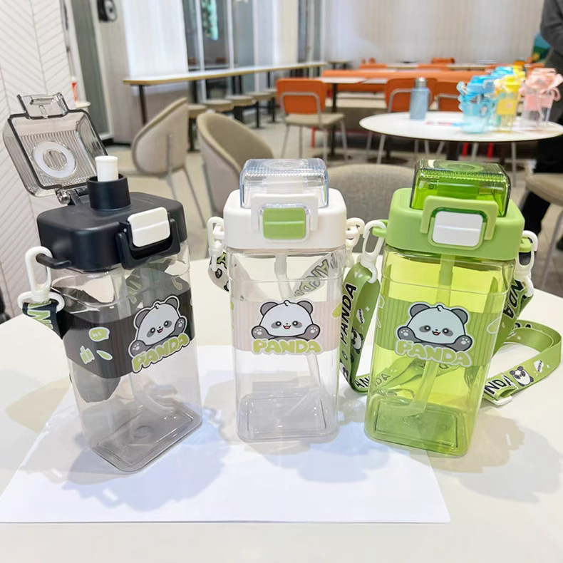 Yitongxin Panda simple taza de plástico de doble bebida taza cuadrada portátil de dibujos animados para niños botella de agua taza de paja de tapa de bloqueo