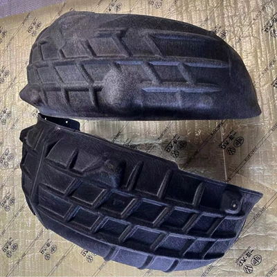 Electric vehicle fender and rear fender