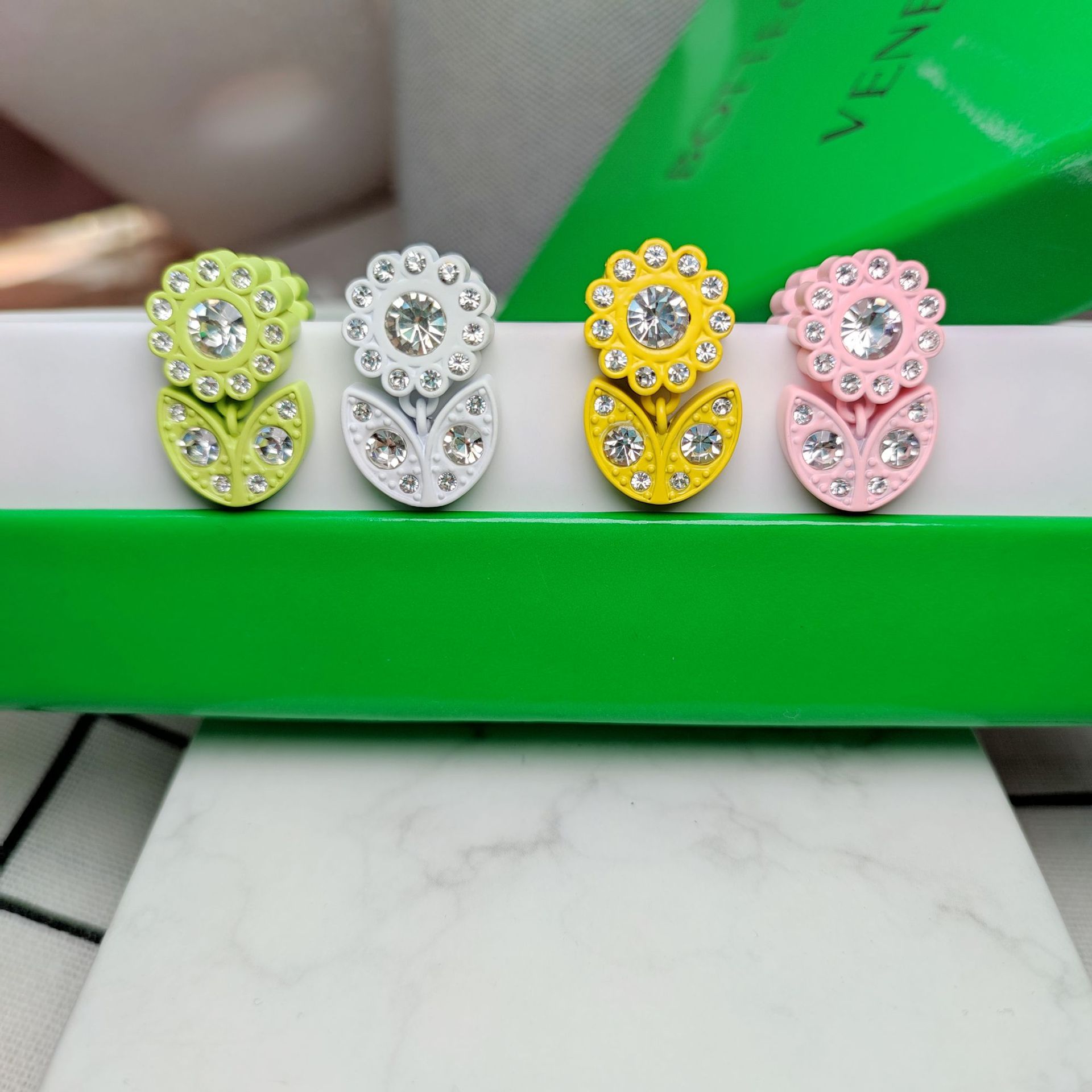 BV风ins超仙镶钻花朵耳钉法式轻奢雏菊小清新耳坠自然田园风耳饰