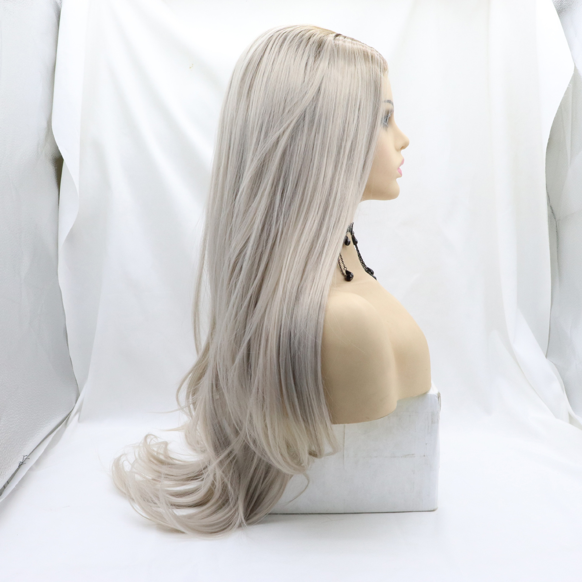 Europa y los Estados Unidos NEWLOOK frente de encaje moda nuevo cabello largo trenza larga pelucas transfronterizas Lace Frente Wigs