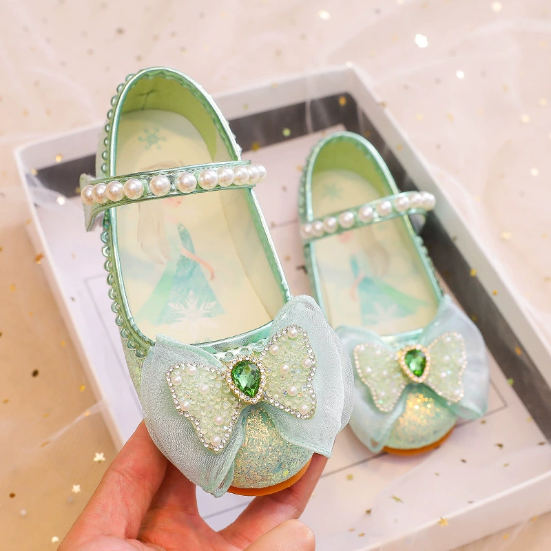Children's shiny shoes for princess, jewelry from pearl, footwear for leather shoes, autumn, trend of season, soft sole