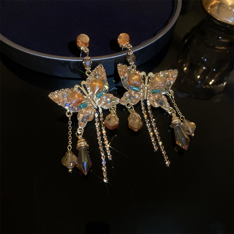 Aguja de plata con diamantes de cristal pendientes de bordilla estilo nacional pendientes de temperamento pequeño ligero lujo de alta calidad industria pesada exageración pendientes