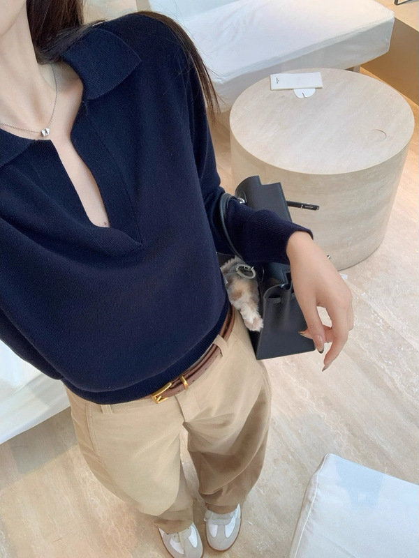 高智淡人毛衣 老钱风Polo领针织衫女慵懒休闲V领长袖上衣|undefined