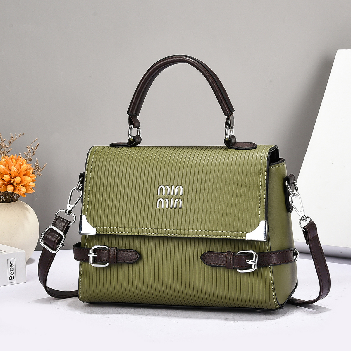 Bolso femenino de Taizhou versión coreana del pequeño bolso cuadrado portátil nuevo bolso de hombro atmosférico simple bolso de mensajero transfronterizo de todo fósforo