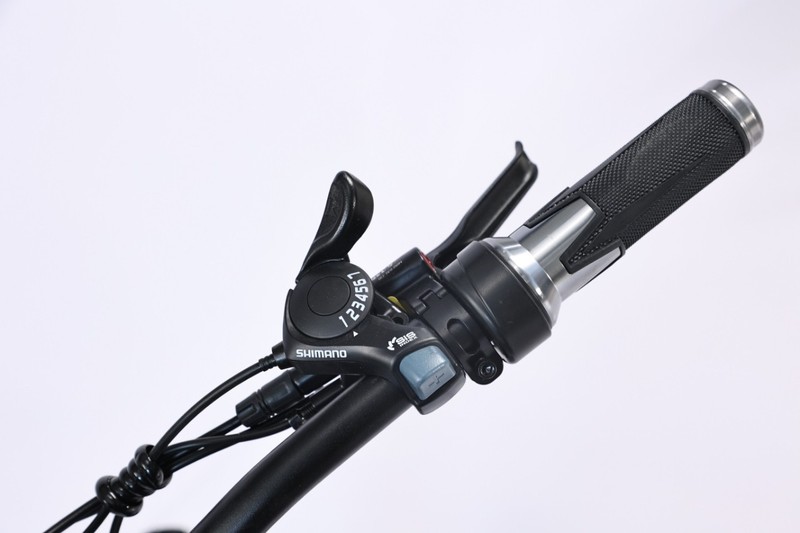 メーカー卸売 26inch 電動アシストスノーバイクリチウム電池アルミ合金サメファットタイヤ大人の自転車|undefined