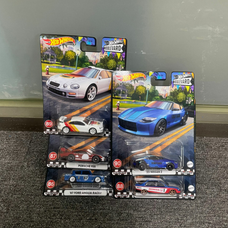 Mattel style gang wheel GJT68 Garden Avenue 18 Toyota Porsche 935 Ford Nissan Z Iron Bottom rubber tire car