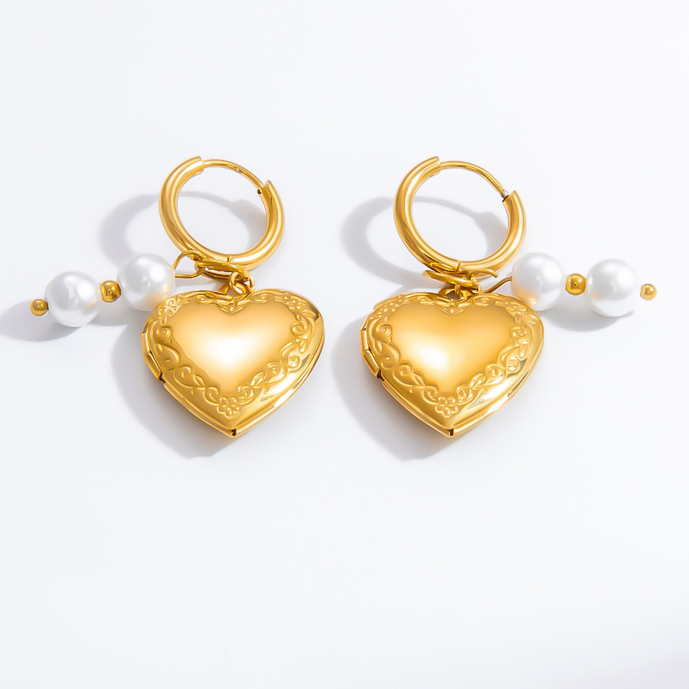 Beaded Design 1 Pair Simple Style Heart Shape Beaded 304 Stainless Steel 18K Gold Plated PVD Coated Charm Sleeper Hoop Earrings Drop Earrings