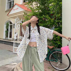 复古宽松碎花短袖衬衫外套女2024夏季新款设计感小众百搭显瘦上衣