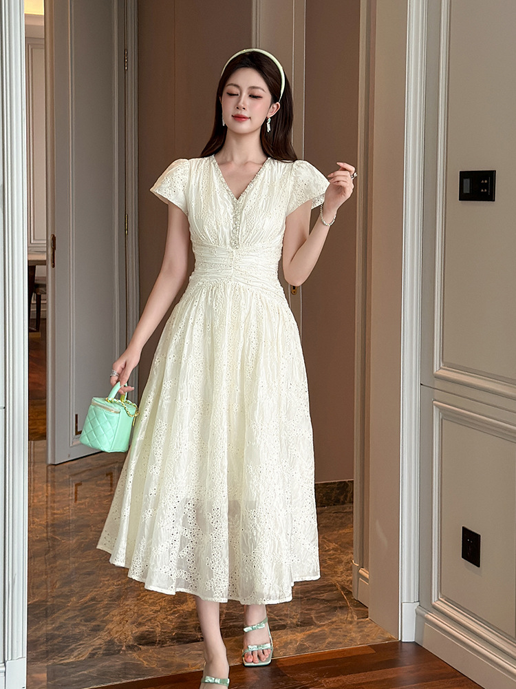 Đầm maxi nữ kiểu Pháp cổ chữ V thắt eo xòe rộng — mơ