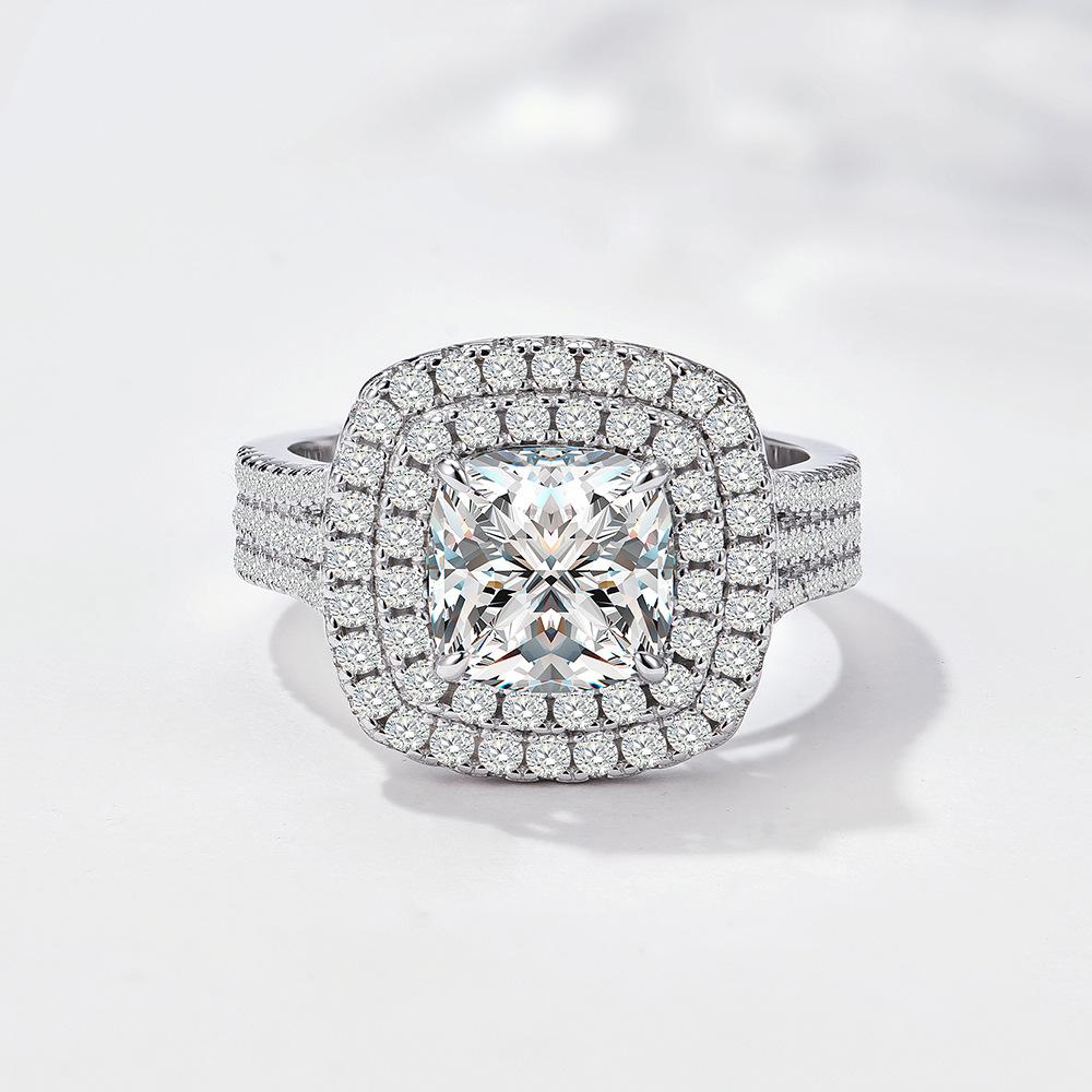 Anillo clásico de plata esterlina de lujo de diamantes para mujer Moda transfronteriza europea y americana con microincrustaciones de circón, lujo ligero, anillo de bodas de alta gama, joyas de mano