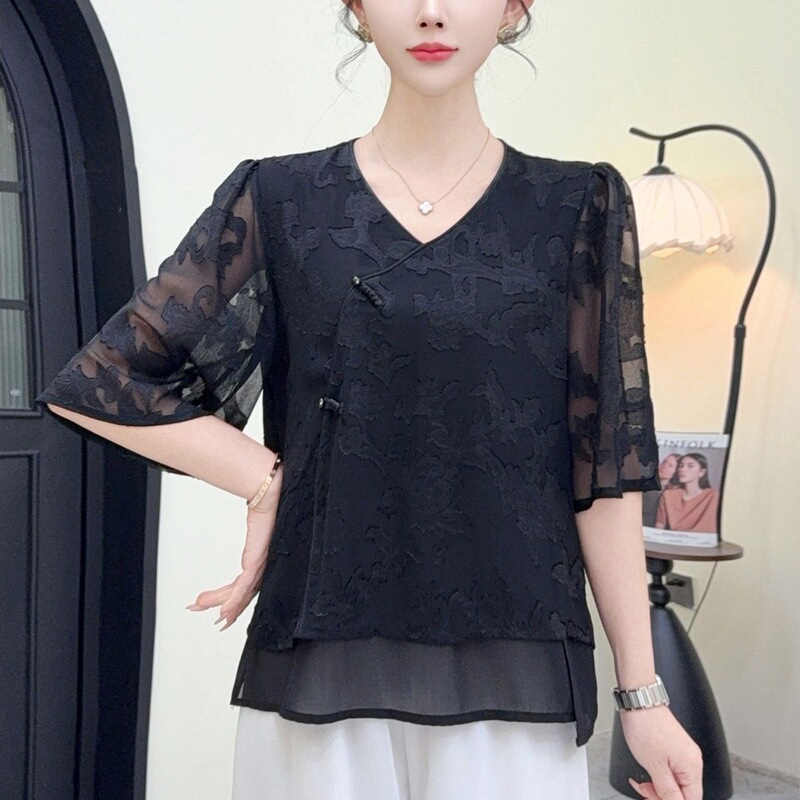 2026 Summer Original Lace V-Neck Chiffon Blouse New Chinese Style Mom's Wear Slimming and Flattering Plus Size Pullover Top