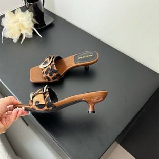 ��ʽ�߼���3���ּ�����Ь�͸�һ���͛���ЬС��һ�����y�۴���