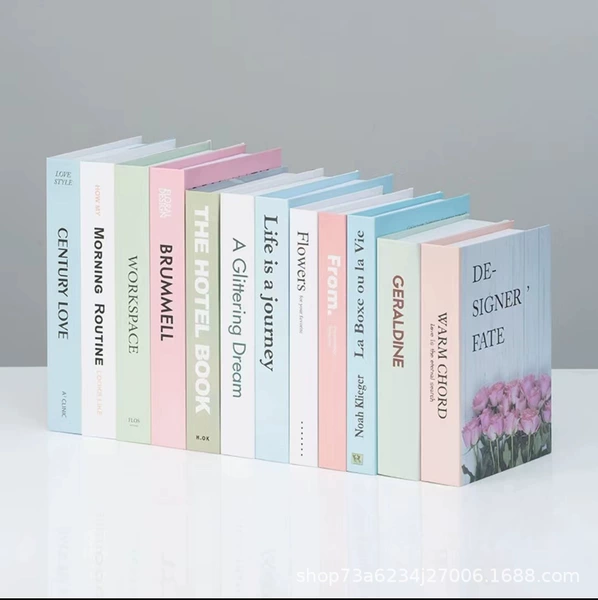 White, pink, blue and green, random, single book price (can be auctioned for 50 books without repeating)