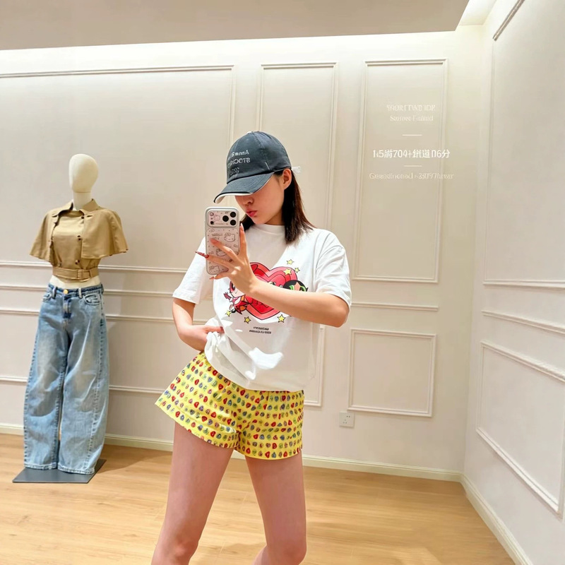 In-Stock Fashionable Casual New Powerpuff Girls Loose Printed Short-Sleeve T-Shirt for Women + Yellow Heart Cute Shorts In-Stock Fashionable Casual New Powerpuff Girls Loose Printed Short-Sleeve T-Shirt for Women + Yellow Heart Cute Shorts