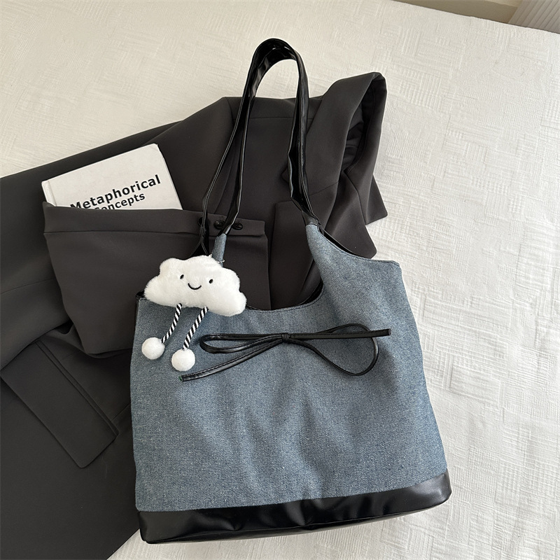 Invierno nuevo bolso de arco de gran capacidad de hombro bolso axilar 2024 este año bolso ocio popular bolso especial