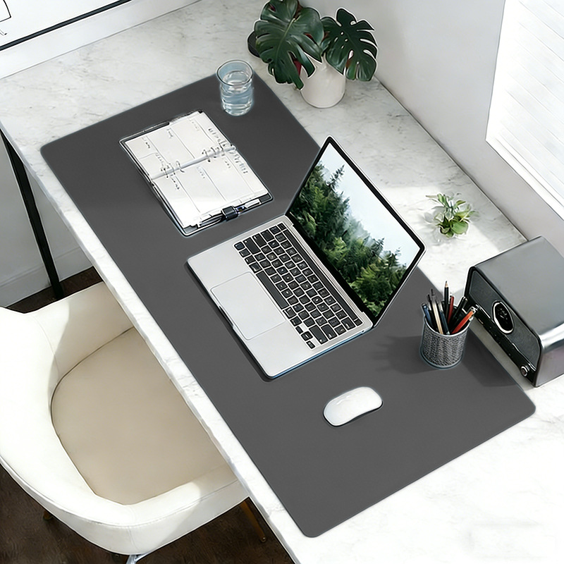 다크 그레이 벨벳 바닥