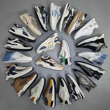 摆地摊鞋电商直播跑江湖夜集市男士运动鞋库存断码清仓处理鞋批发