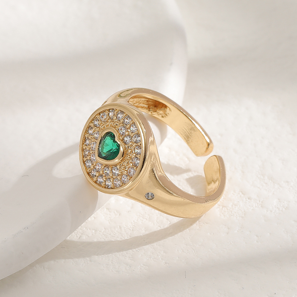 Simple Diamond-encrusted Green Heart-shaped Zircon Ring Hand Jewelry display picture 3