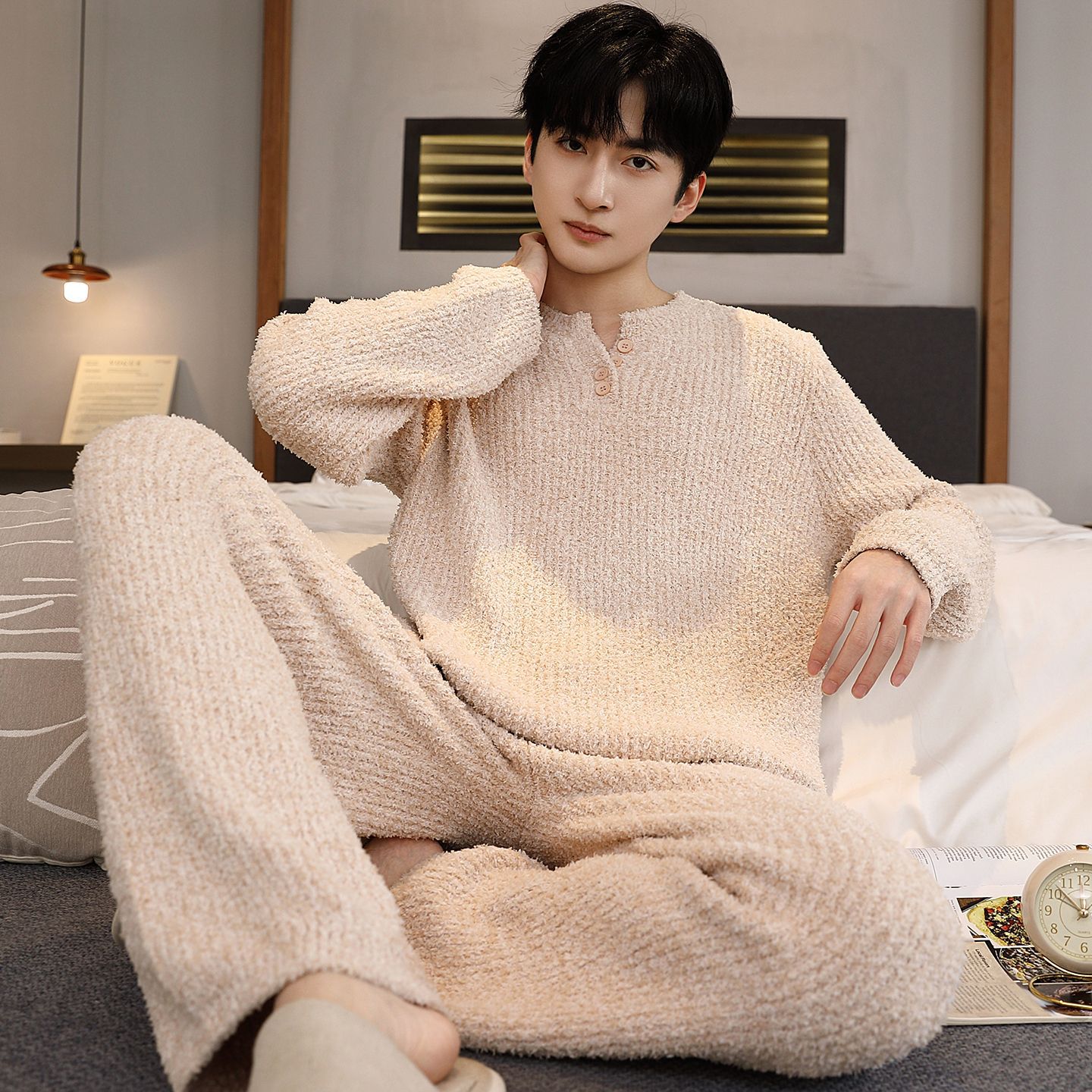 2025 New Half-Velvet Pajamas for Men, Fleece-Lined and Thickeneded, Autumn and Winter Coral Velvet Warm Spring & Fall Home Wear Sets