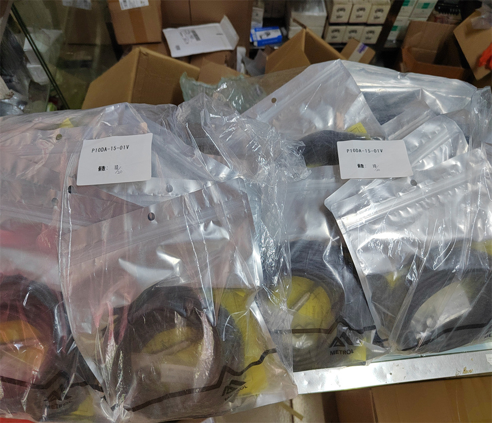 全新原装METROL美德龙P10DA-15-01V   CS065A-DPLDSR