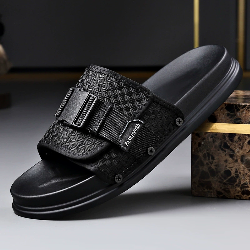 Тапочки Мужское лето 2024 новый наружный наполад повседневная дикая мягкая подошва дышащая мужская слово тапочки