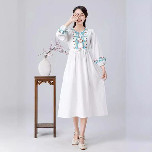 Ethnic-style retro maxi dress with summer waist-cinching cotton-linen sleeveless embroidery tie-neck with tassel white women's dress
